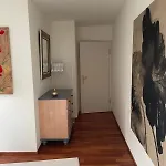 Spacious And Stylish In Apartamento