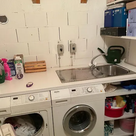 Spacious And Stylish In Apartment Zurich