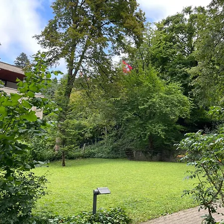 Apartment Spacious And Stylish In