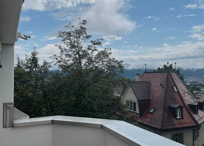 Apartment Spacious And Stylish In