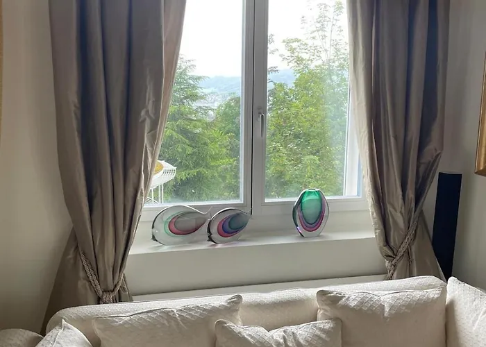 Spacious And Stylish In Zurich